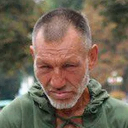 Бомж на фото 🧔♀️